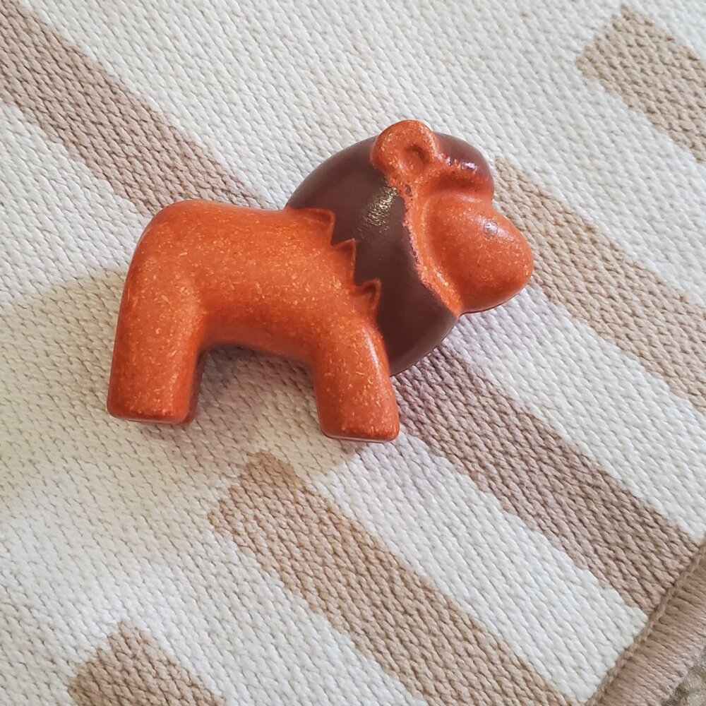 3 for $10: plan toys lion